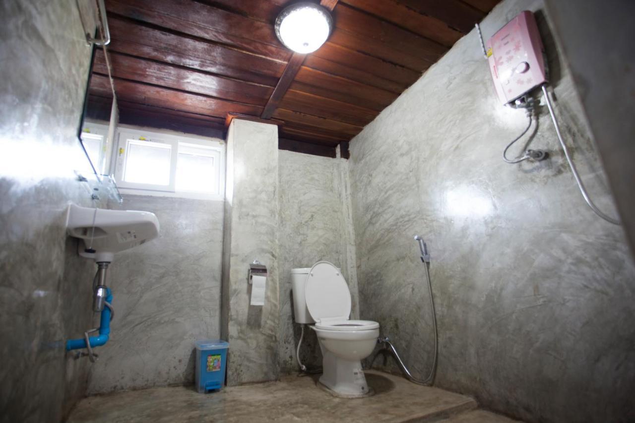 Solarcell Walking Street Homestay - โซล่าเซลล์ถนนคนเดินโฮมสเตย์ Ban Nong Nam Khan Luaran gambar