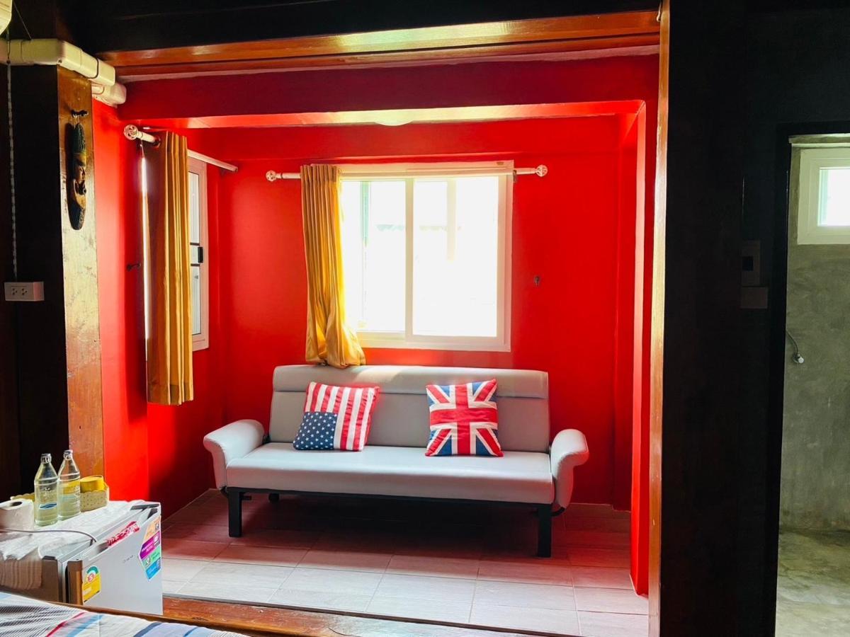 Solarcell Walking Street Homestay - โซล่าเซลล์ถนนคนเดินโฮมสเตย์ Ban Nong Nam Khan Luaran gambar