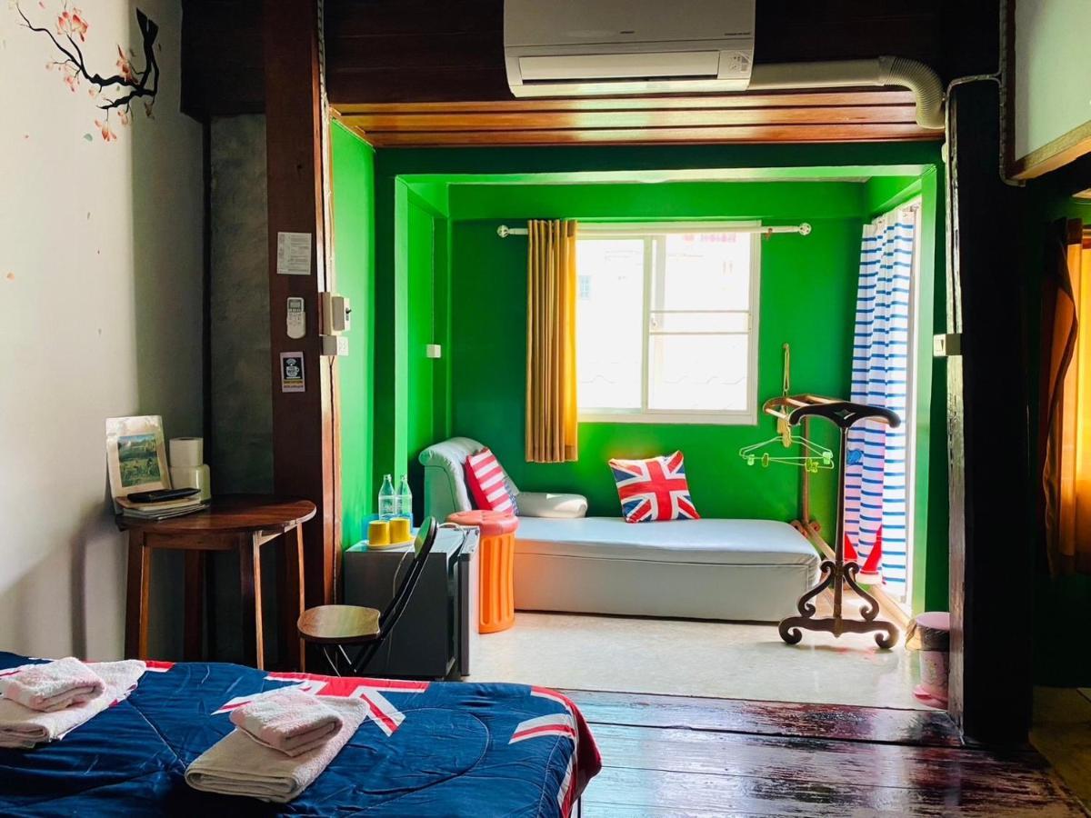 Solarcell Walking Street Homestay - โซล่าเซลล์ถนนคนเดินโฮมสเตย์ Ban Nong Nam Khan Luaran gambar