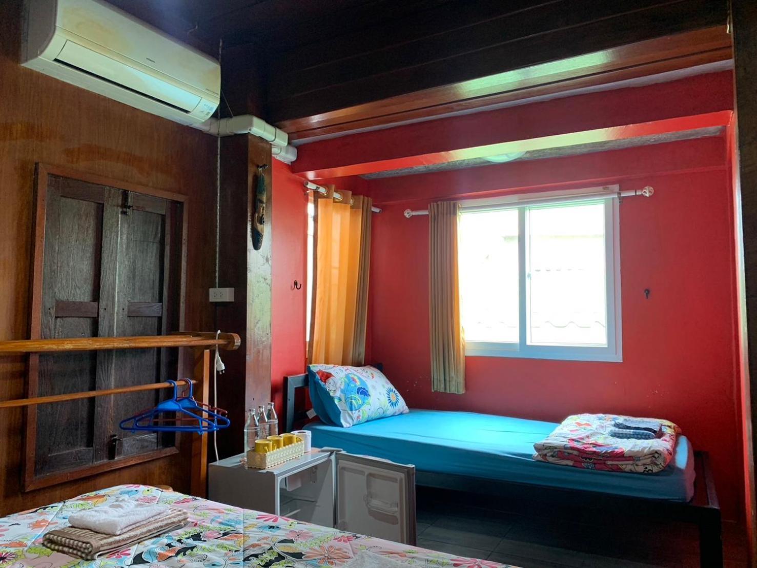 Solarcell Walking Street Homestay - โซล่าเซลล์ถนนคนเดินโฮมสเตย์ Ban Nong Nam Khan Luaran gambar